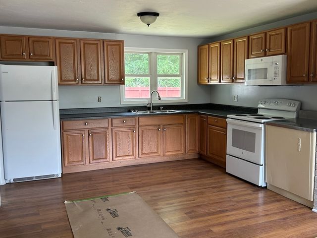 44 Boyle Rd, Brockton, MA 02302