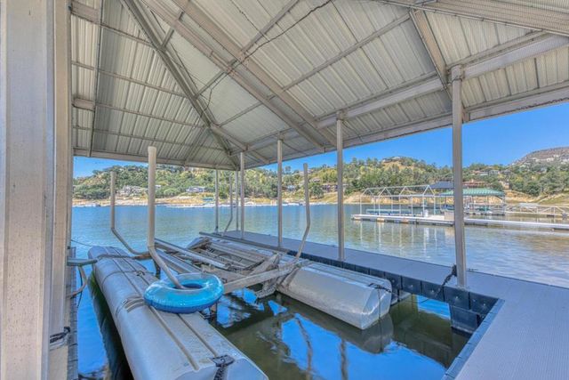 8213 Bass Point, Bradley, CA 93426