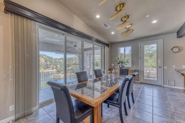 8213 Bass Point, Bradley, CA 93426