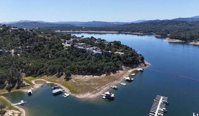 8213 Bass Point, Bradley, CA 93426