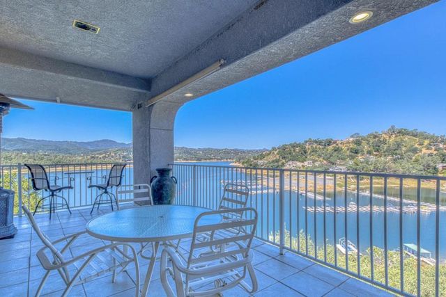 8213 Bass Point, Bradley, CA 93426