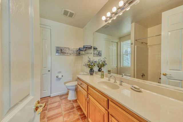 8213 Bass Point, Bradley, CA 93426