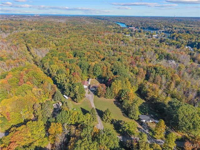 50 West Myers Road, Minetto, NY 13126
