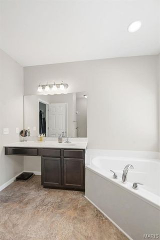 516 Cass Drive, Troy, MO 63379