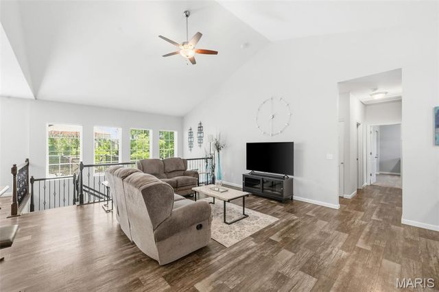 516 Cass Drive, Troy, MO 63379
