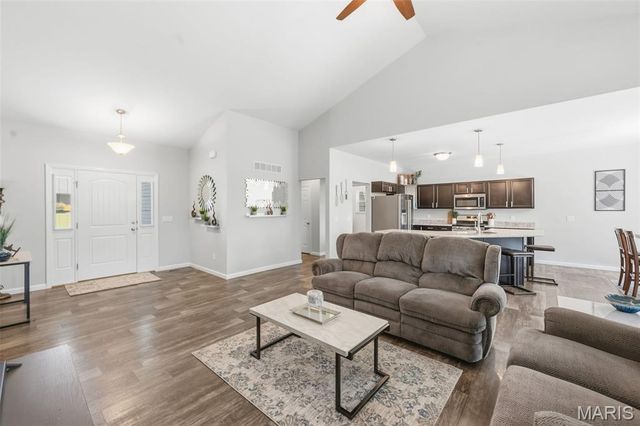 516 Cass Drive, Troy, MO 63379