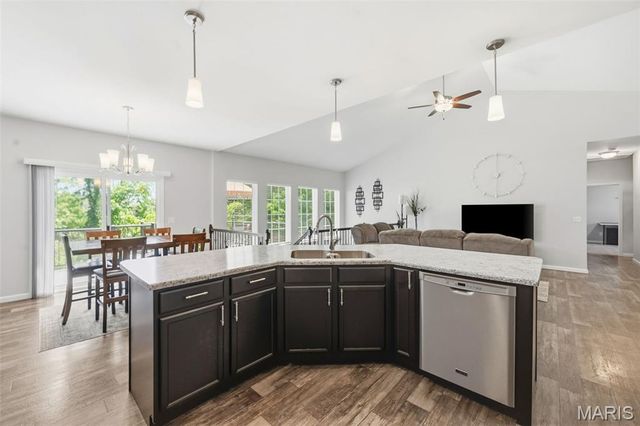 516 Cass Drive, Troy, MO 63379