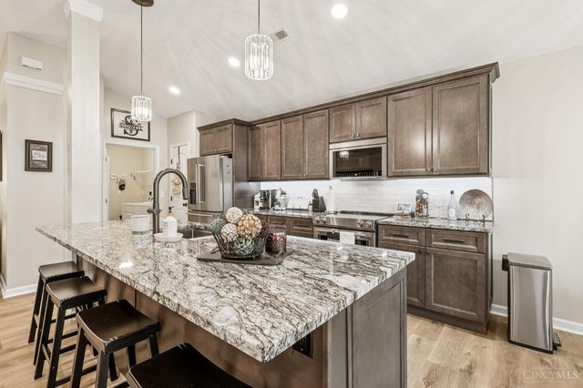 1256 Man O War Way, Batavia Twp, OH 45103