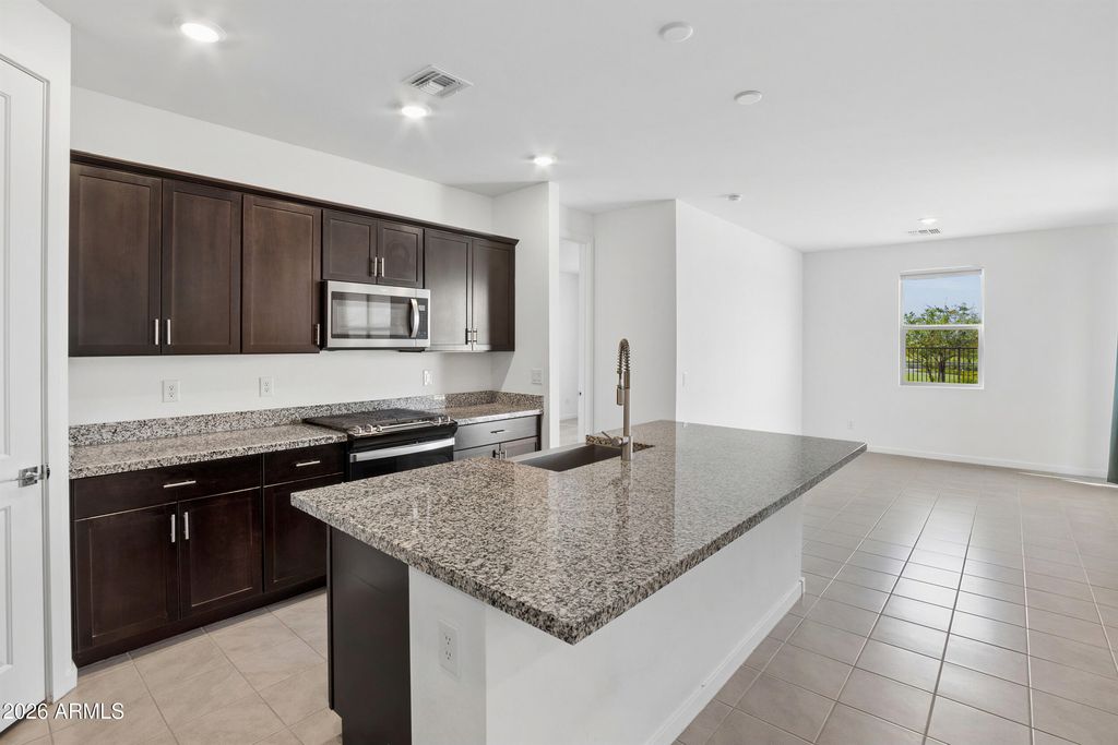 3447 E JASMINE Way, San Tan Valley, AZ 85143 — photo 4