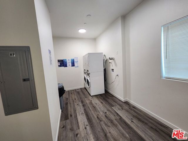 1120 E 25th Street 102, Los Angeles, CA 90011