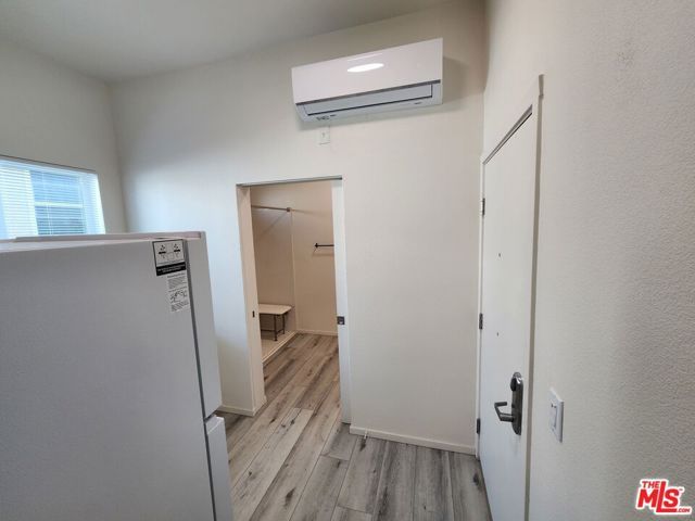 1120 E 25th Street 102, Los Angeles, CA 90011