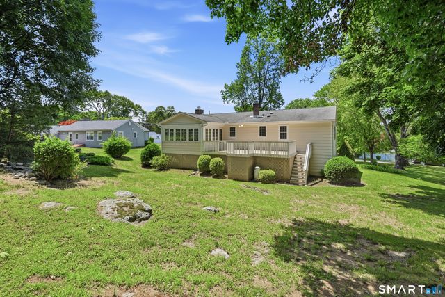 9 Crestwood Drive, Danbury, CT 06811