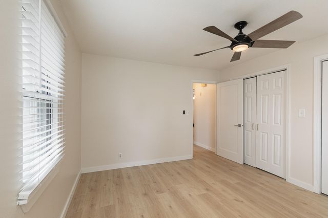 634 N Lone Pine Avenue, Springfield, MO 65802