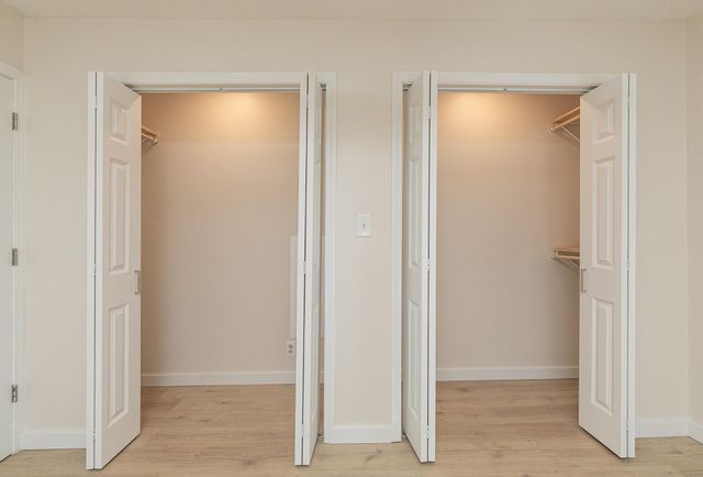 634 N Lone Pine Avenue, Springfield, MO 65802