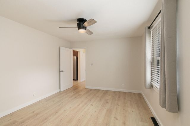 634 N Lone Pine Avenue, Springfield, MO 65802