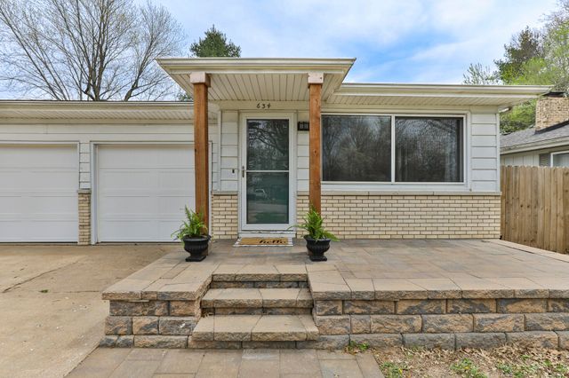 634 N Lone Pine Avenue, Springfield, MO 65802