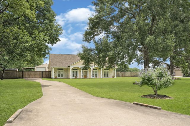 13514 Jbk Memorial Drive, Willis, TX 77318