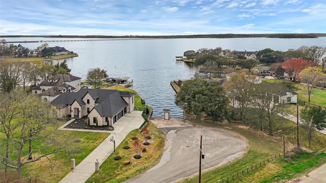 13514 Jbk Memorial Drive, Willis, TX 77318