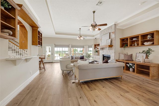 13514 Jbk Memorial Drive, Willis, TX 77318