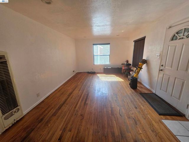 6243 San Pablo Dam Rd, El Sobrante, CA 94803