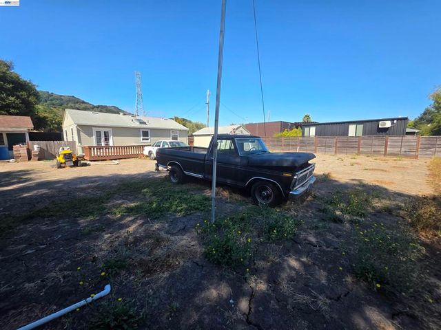 6243 San Pablo Dam Rd, El Sobrante, CA 94803