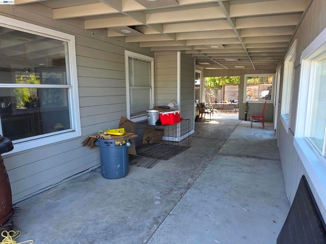 6243 San Pablo Dam Rd, El Sobrante, CA 94803