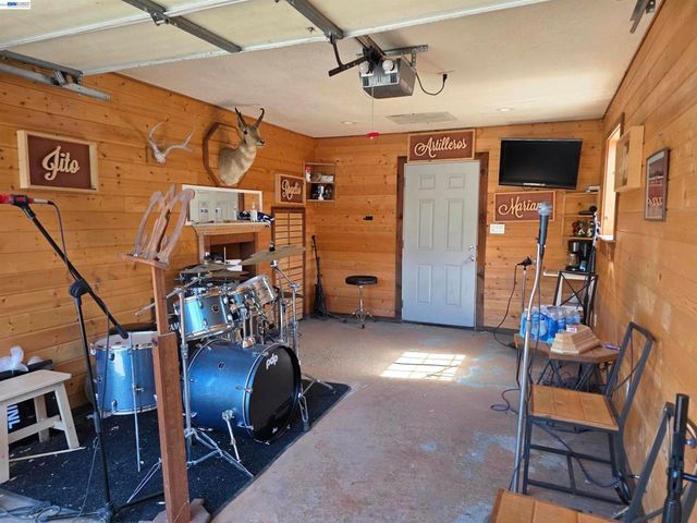 6243 San Pablo Dam Rd, El Sobrante, CA 94803