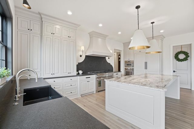 8320 Canopy Glen Drive, Plain City, OH 43064