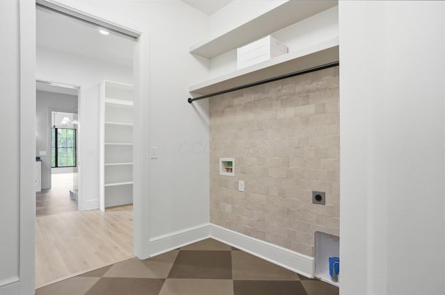 8320 Canopy Glen Drive, Plain City, OH 43064