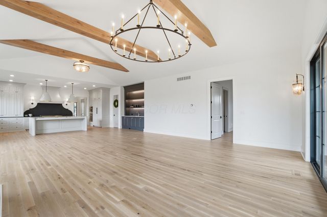 8320 Canopy Glen Drive, Plain City, OH 43064