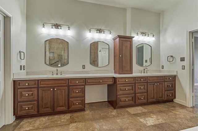 538 French Kingston Ct, Montgomery, TX 77356