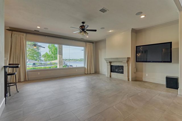 538 French Kingston Ct, Montgomery, TX 77356