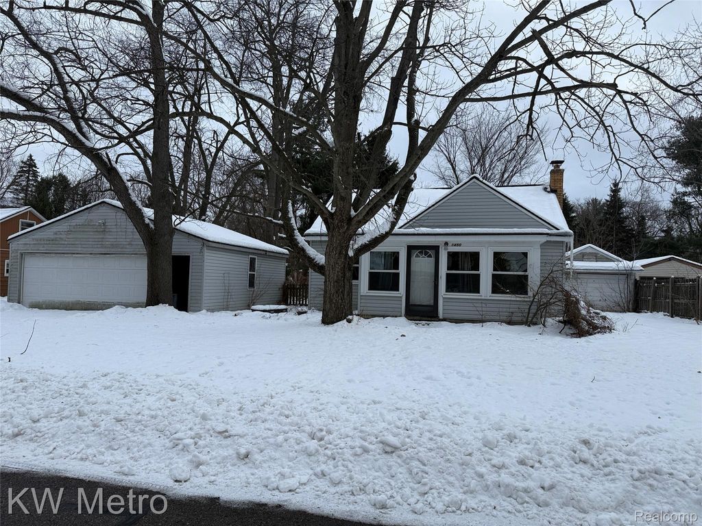 1450 Flamingo, Wixom, MI 48393