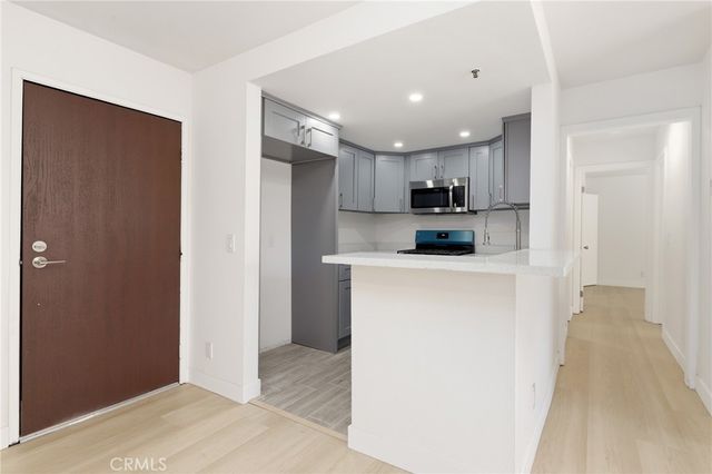 700 W 3rd Street A209, Santa Ana, CA 92701