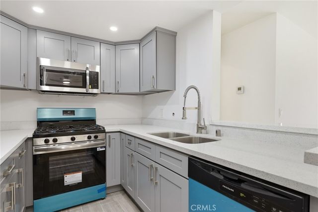 700 W 3rd Street A209, Santa Ana, CA 92701