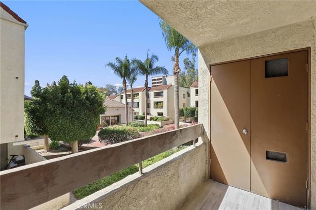 700 W 3rd Street A209, Santa Ana, CA 92701