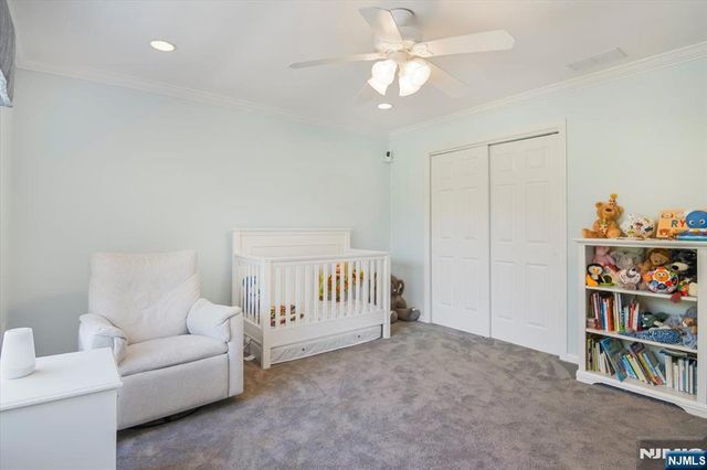 11 Queens Lane, Wayne, NJ 07470