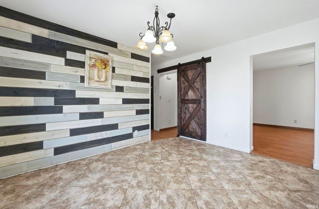 6307 N 500 E Road, Roanoke, IN 46783