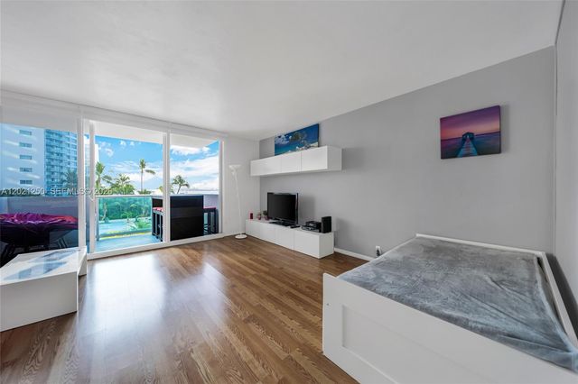 1200 West Ave 327, Miami Beach, FL 33139