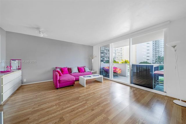 1200 West Ave 327, Miami Beach, FL 33139