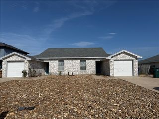 15318 Cruiser St A & B, Corpus Christi, TX 78418