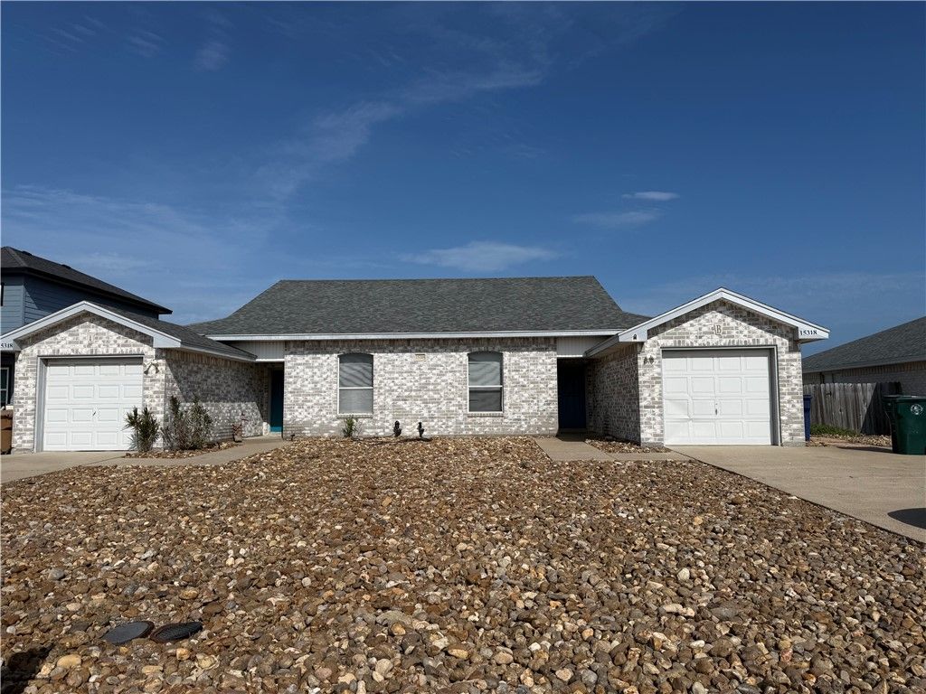 15318 Cruiser St A & B, Corpus Christi, TX 78418