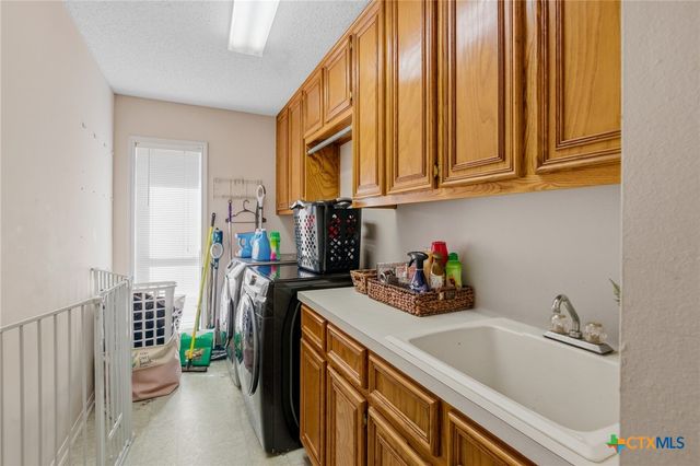 408 Cherrystone Circle, Victoria, TX 77904