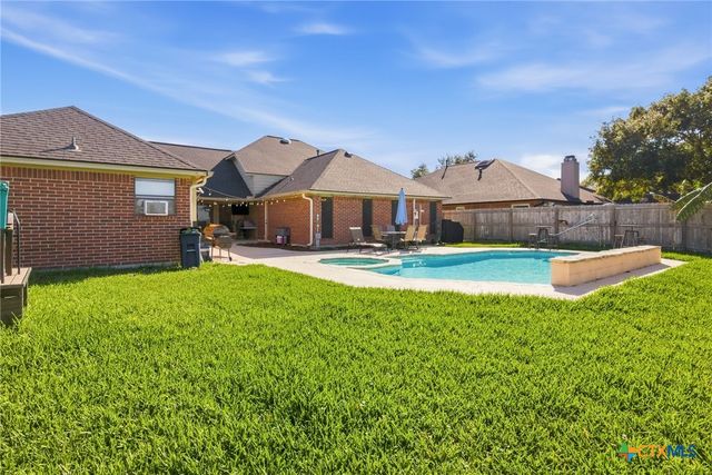 408 Cherrystone Circle, Victoria, TX 77904