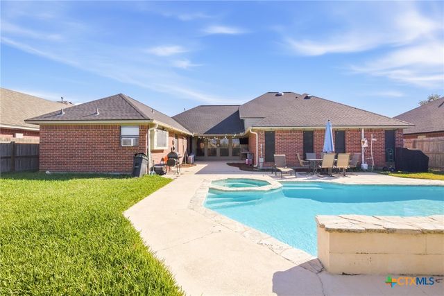 408 Cherrystone Circle, Victoria, TX 77904