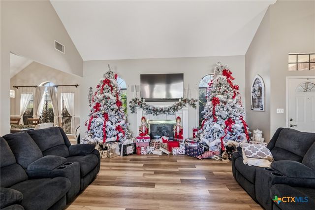 408 Cherrystone Circle, Victoria, TX 77904