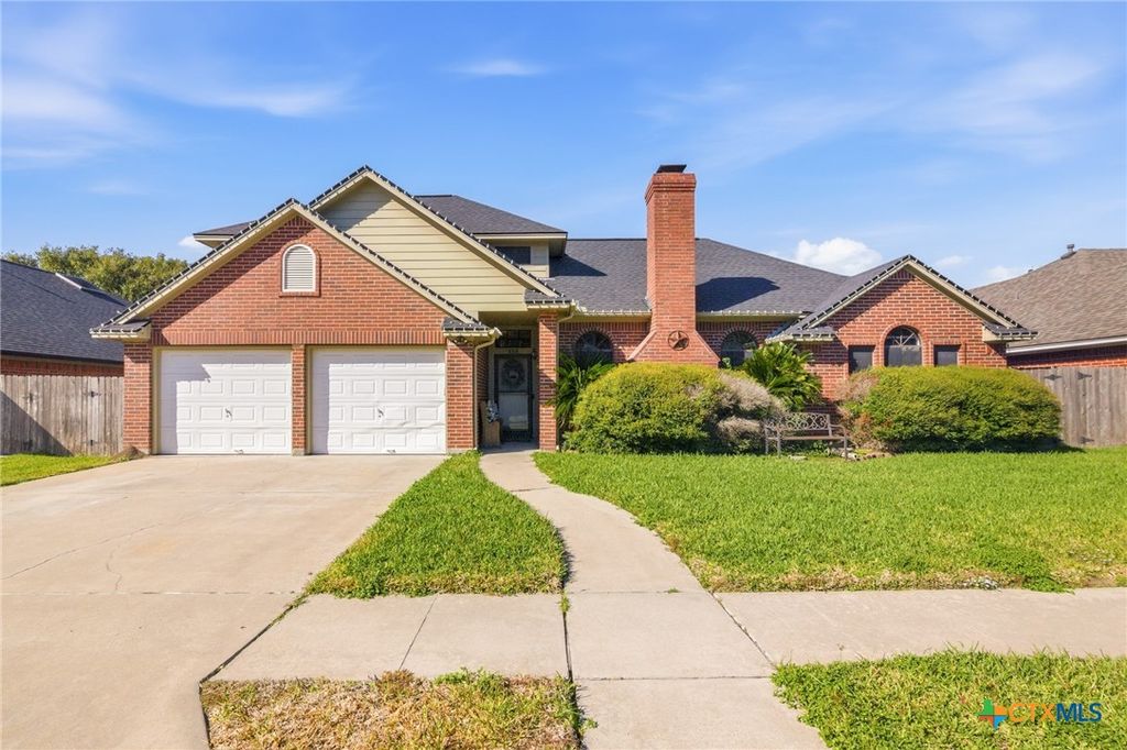 408 Cherrystone Circle, Victoria, TX 77904