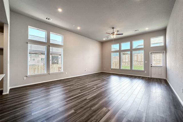 157 Gamble DR, Buda, TX 78610