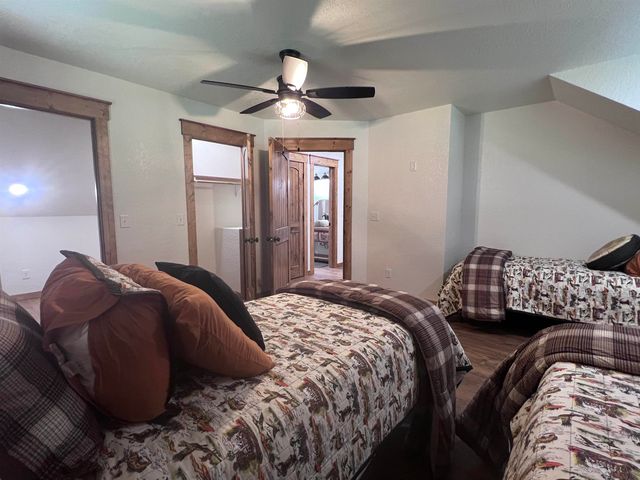 2 N Riverview Lane, Mountain View, AR 72560