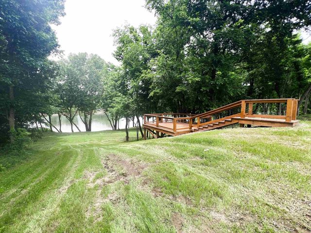 2 N Riverview Lane, Mountain View, AR 72560